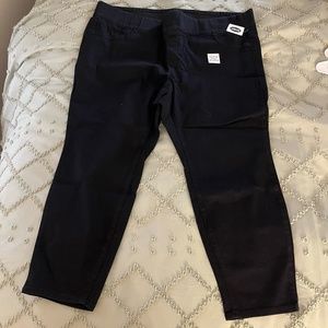 Old Navy plus size black leggings, size 26 short